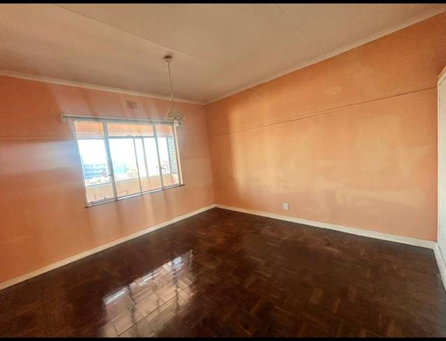 2 BEDROOM APARTMENT FOR SALE IN SPRINGS CENTRAL